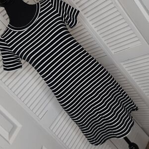 Hollister Black and White Shirt Dress